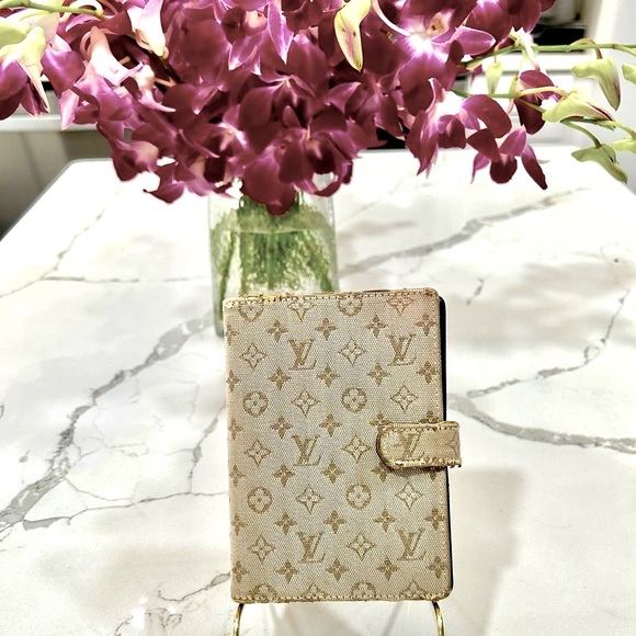 👝GUC👝Louis Vuitton MiniLinn Denim Agenda👝 - Picture 1 of 5